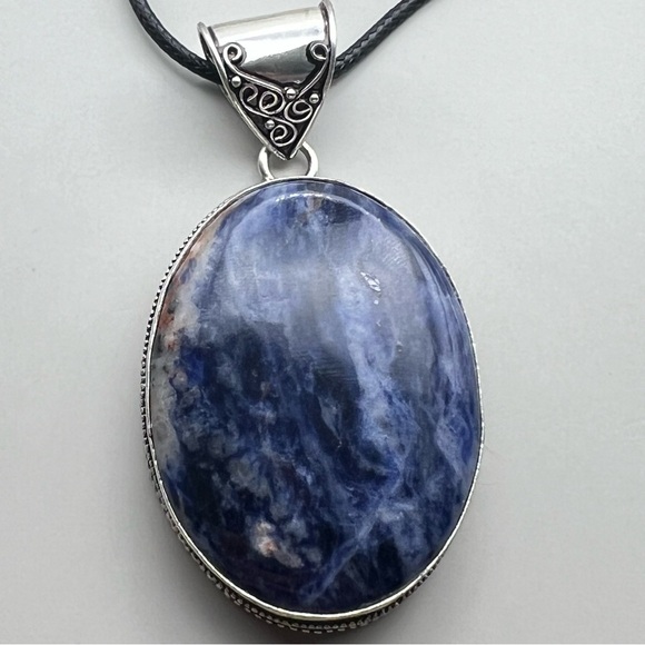 New Large Blue Sodalite Stone Silver Overlay Vintage Style Pendant Necklace - Picture 4 of 7
